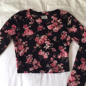 Pacsun crop long sleeve top